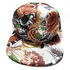 ``H25460 NWT Snapback/Baseball Cap - Butterflies & Big Roses (Brown, Black